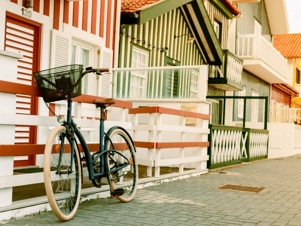 自転車用リアボックス！：自転車通勤で「雨具の常備」を叶えてくれる便利アイテム | おじさん少年の冒険